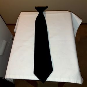 3X20. Smoothie Boy's Black Tie EUC